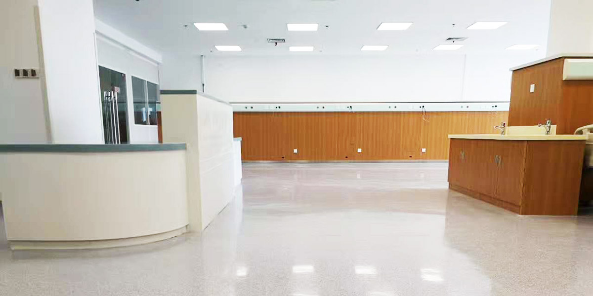 泰州市新中医院同质透心地板铺设案例